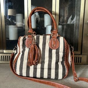 Imoshion shoulder bag striped cream/ black w/ brown faux leather accents
